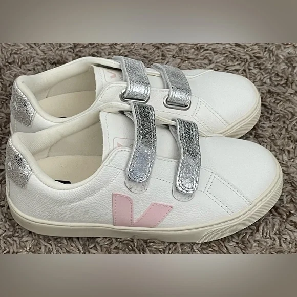 VEJA Esplar Velcro (Big Kid) NEW